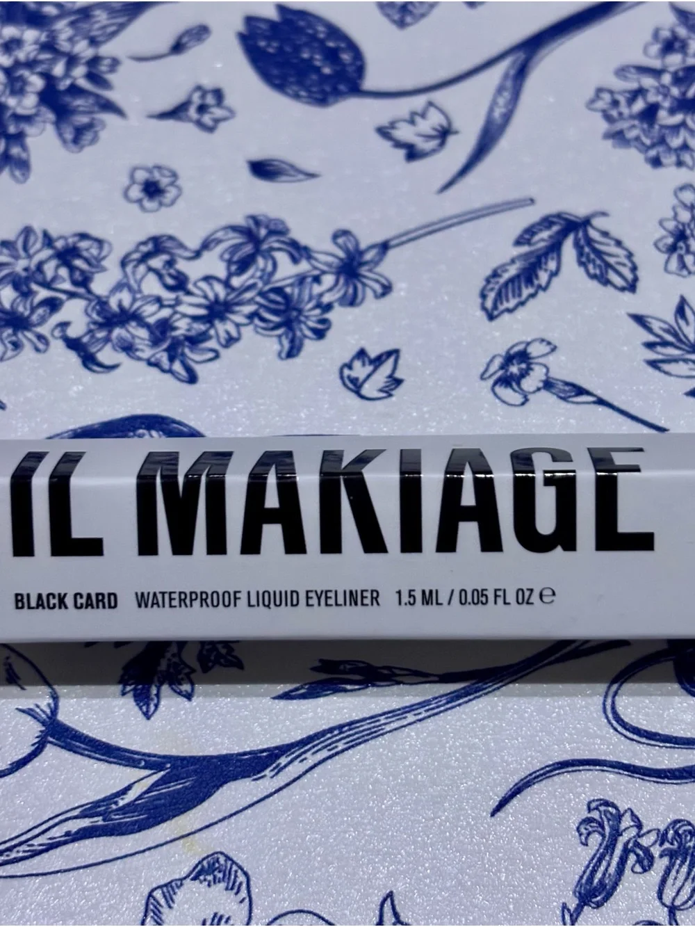 IL MAKIAGE Black Waterproof Liquid Eyeliner